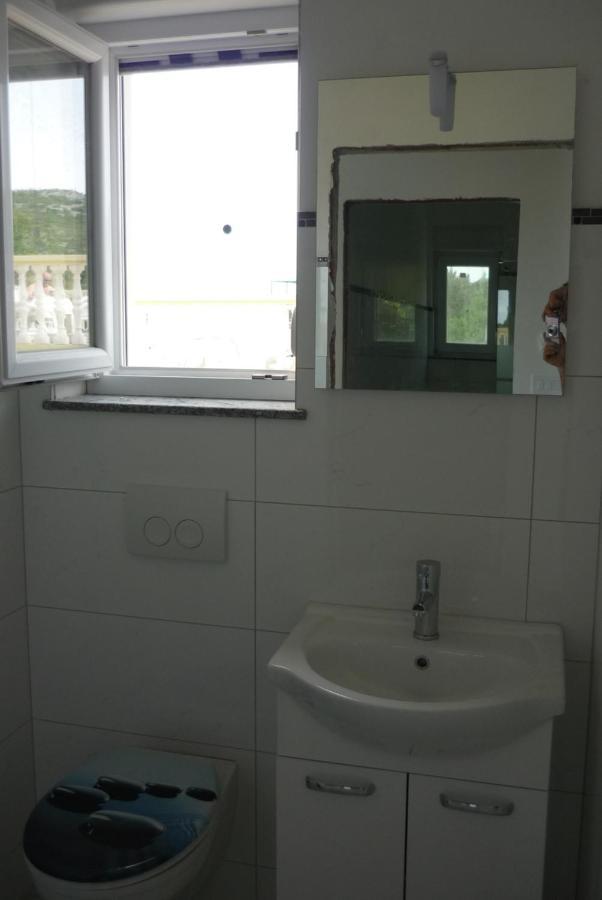Apartment Seline 9 nur 200 m bis zum Strand Exterior foto